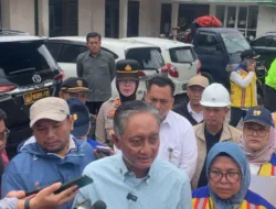 Infrastruktur Jalan Digenjot, Menteri PU Tinjau Proyek Betonisasi di Kemang