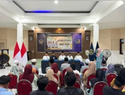 Senyum Warga Binaan Lapas Pamekasan Terima Tali Asih AJP