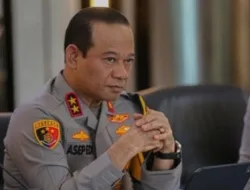 Kapolda Metro Jaya Resmi Sandang Pangkat Bintang Tiga