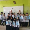 PEMBAGIAN RAPOR DAN PENGHARGAAN SISWA BERPRESTASI SD NEGERI 2 PENDOPO