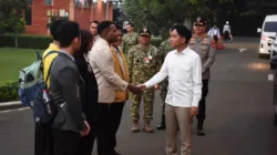 Gibran Ajak Lima Mahasiswa Tinjau Program Prioritas Pemerintah di Indonesia Timur, Dorong Partisipasi Generasi Muda dalam Pembangunan Nasional