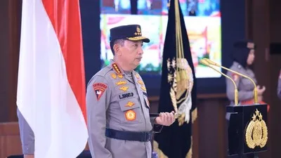 Kapolri Lantik Kakorlantas Baru dan Rotasi Sejumlah PJU Mabes Polri serta Enam Kapolda