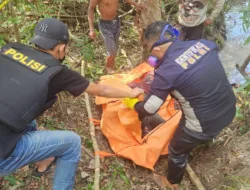 Sempat Dikira Boneka, Warga Dikejutkan Penemuan Mayat Mengapung Diduga Bekas Galian Pertamina