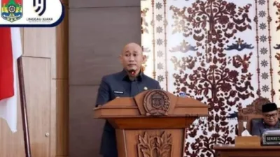Wali Kota Lubuk Linggau Hadiri Rapat Paripurna DPRD, Sampaikan Raperda Pertanggungjawaban Pelaksanaan APBD Tahun Anggaran 2025,, Senin 06 juli 2026,,