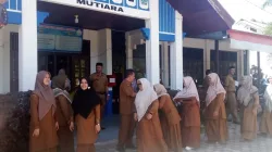 Ucapan Perpisahan dan Apresiasi untuk Bapak Maidan Serta Ucapan Selamat Datang kepada Bapak Kamaruddin