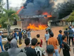 Kantor Operasional PT Timah di Gantung Diserang dan Dibakar Massa Penambang, Krisis Penjualan Pasir Timah Diduga Jadi Pemicu
