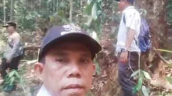 Sinergi Tanpa Batas: Forkopimcam Silat Hilir, Tim MPA PT PMS, dan Warga Bahut-Membahu Padamkan Karhutla di Bukit Liang