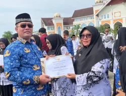 Kepala SDN 5 Banda Baro Rosmanidar,S.Pd., M.PdTerima Penghargaan Adiwiyata Aceh Utara 2026
