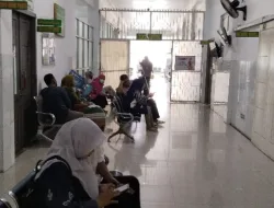 Pasien Urologi RSUD Ahmad Yani Metro Keluhkan Antrean Berbelit, Berobat dari Pagi hingga Sore
