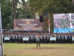 Danrem 043/Gatam Hadiri Apel Akbar 4.000 Anggota Linmas di Bandar Lampung
